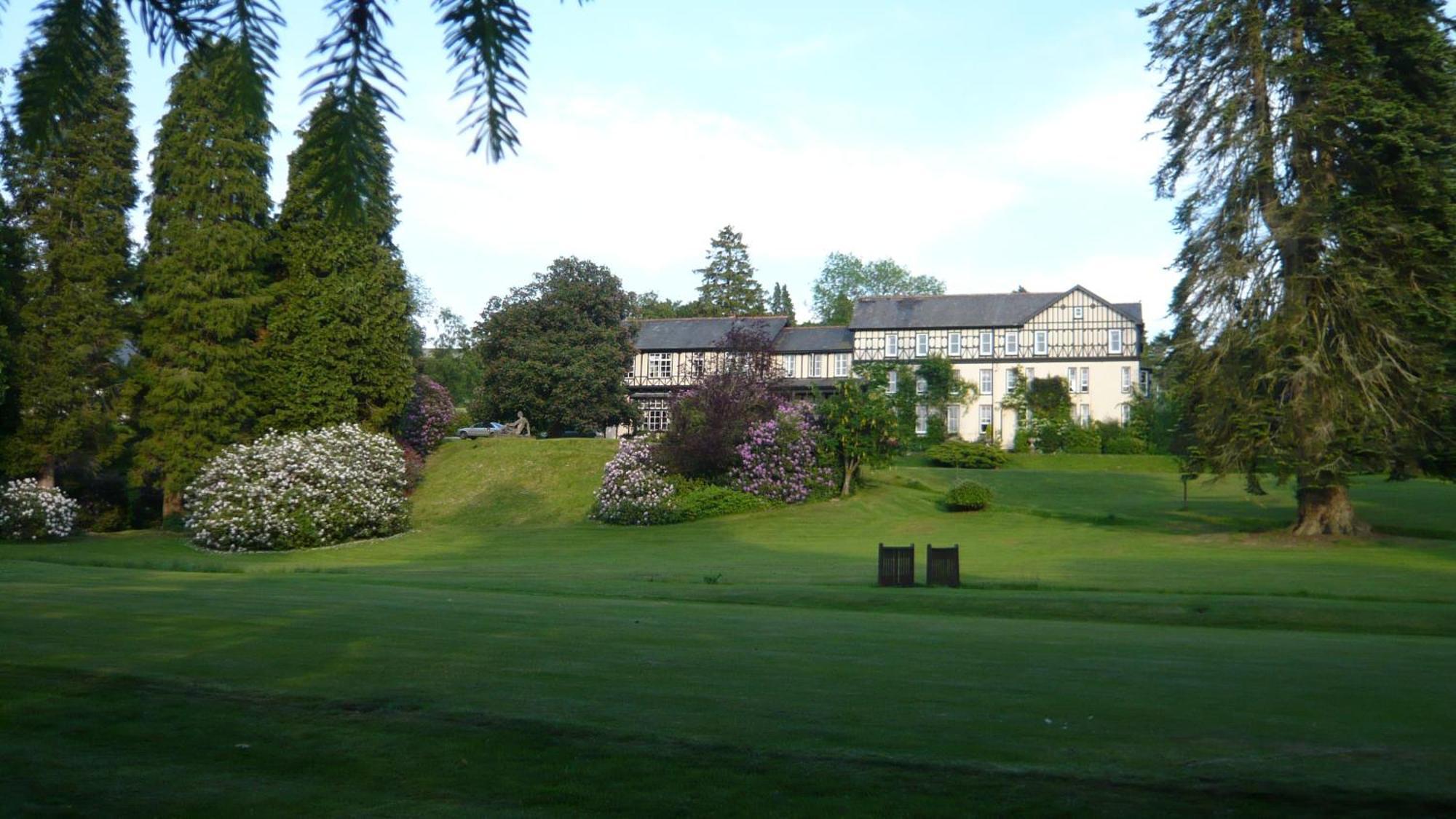 The Lake Country House Hotel & Spa Llangammarch Wells Exteriör bild