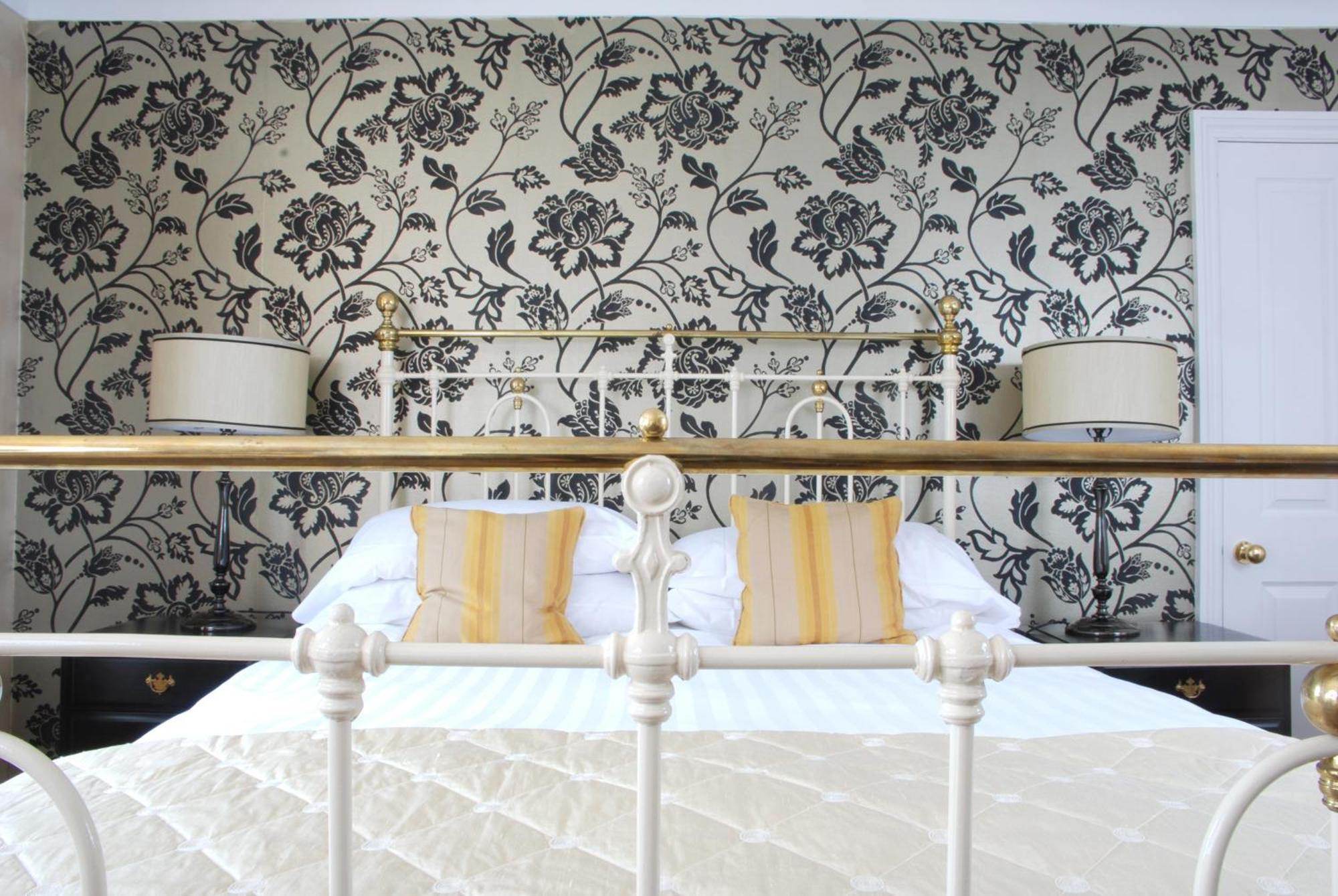 The Lake Country House Hotel & Spa Llangammarch Wells Exteriör bild
