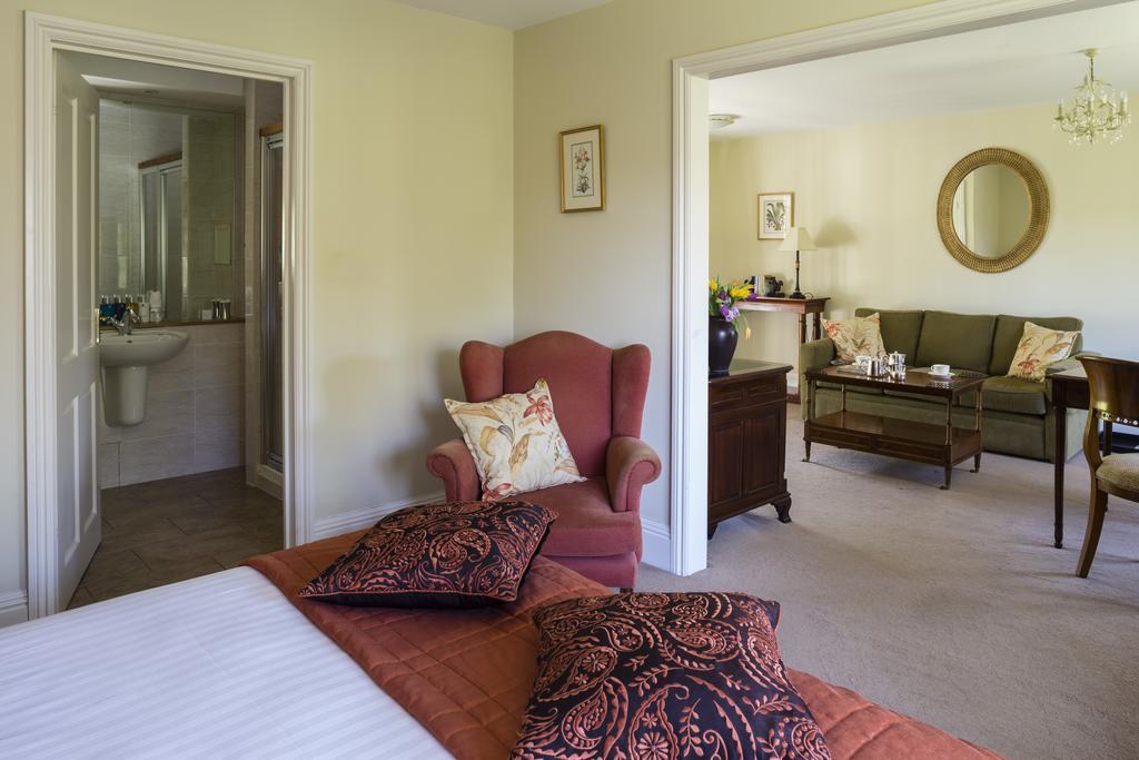 The Lake Country House Hotel & Spa Llangammarch Wells Exteriör bild